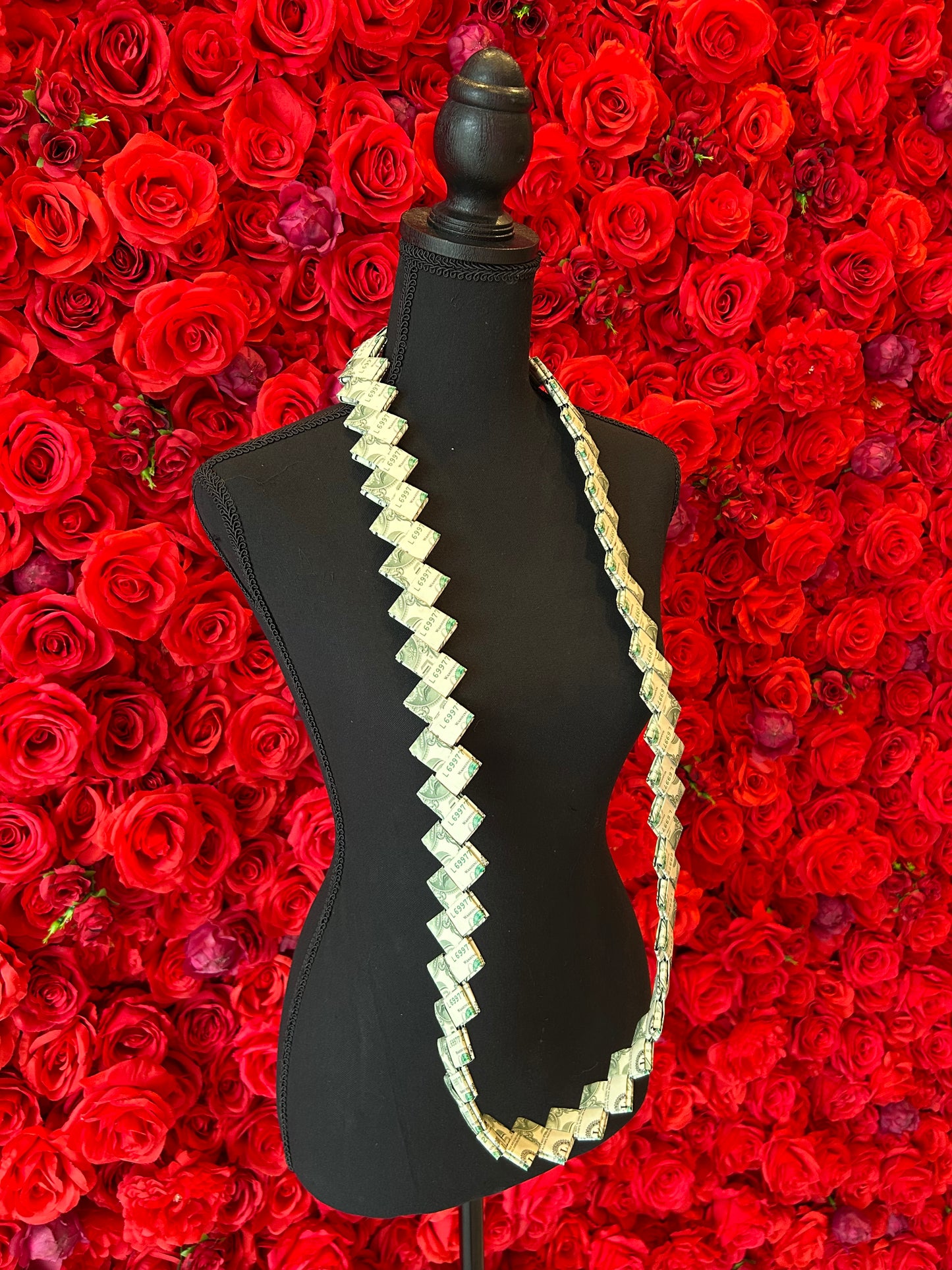 Signature Fold Money Lei