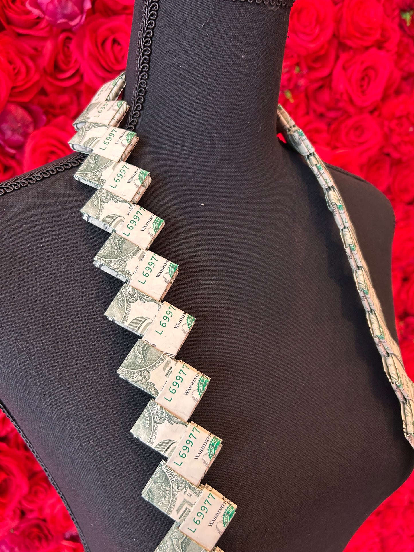 Signature Fold Money Lei